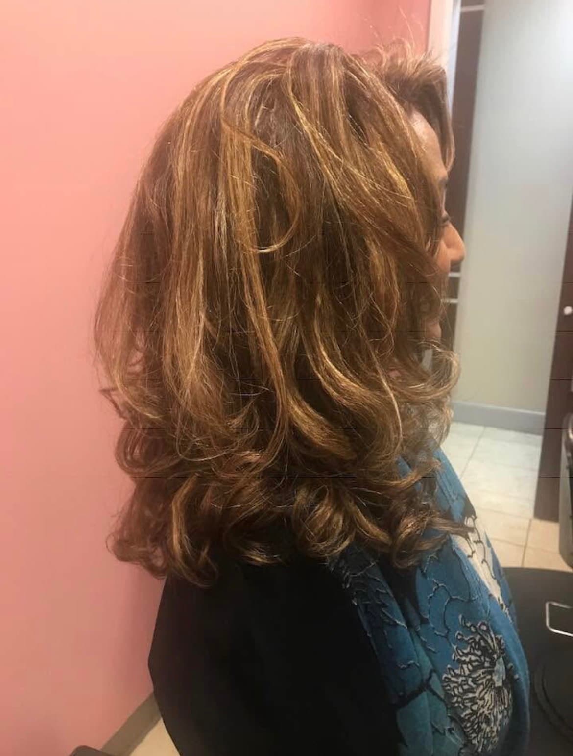 Expert clip-in extensions blending